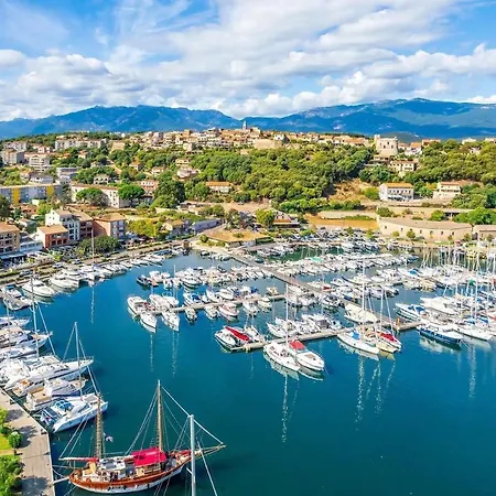 Climatise Avec Piscine Et Sublime Vue * Porto-Vecchio (Corsica)